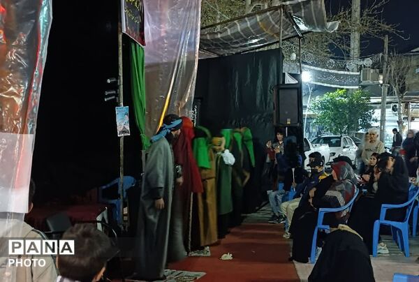 تجمع مینودشت با شب‌های دیگر متفاوت بود