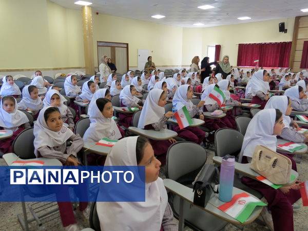 جشن الفبا در مدرسه دخترانه امام خمینی(ره) بجنورد
