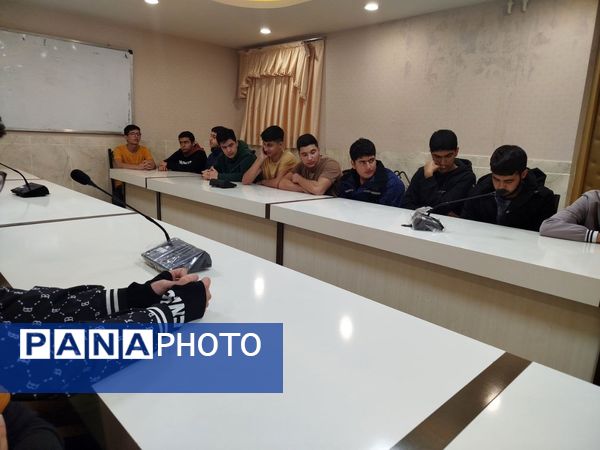 برگزاری جلسه هماهنگی تشکل های دانش‌آموزی دردبیرستان نمونه دولتی شیخ مفیدناحیه یک اردبیل 