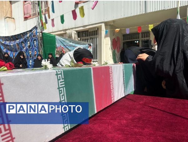 افتتاح وتشکیل سنگر رفافت در دبیرستان دخترانه امام حسین (ع) واحد۳