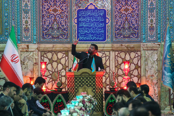 آیین «عهد عاشقی» با حضور اصحاب رسانه در مسجد جمکران