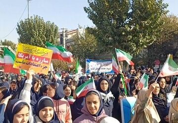 ۱۳ آبان،یادآور اتحاد ملت ایران