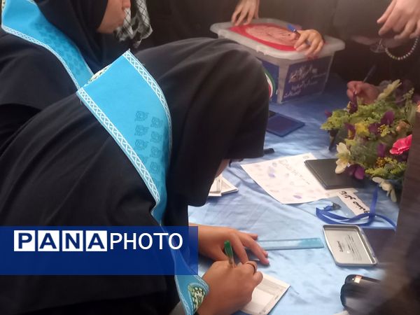 انتخابات شورای دانش‌آموزی راهی برای فردای بهتر مدرسه