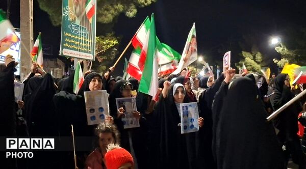 شامگاه دوازده فروردین؛شبی که طنین قدم های مردم رشتخوار،شهر را بیدار کرد