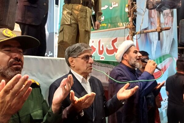 کوهدشت  یک صدا،اجتماع مردمی برای دفاع از وطن  وبیعت بارهبر جدید