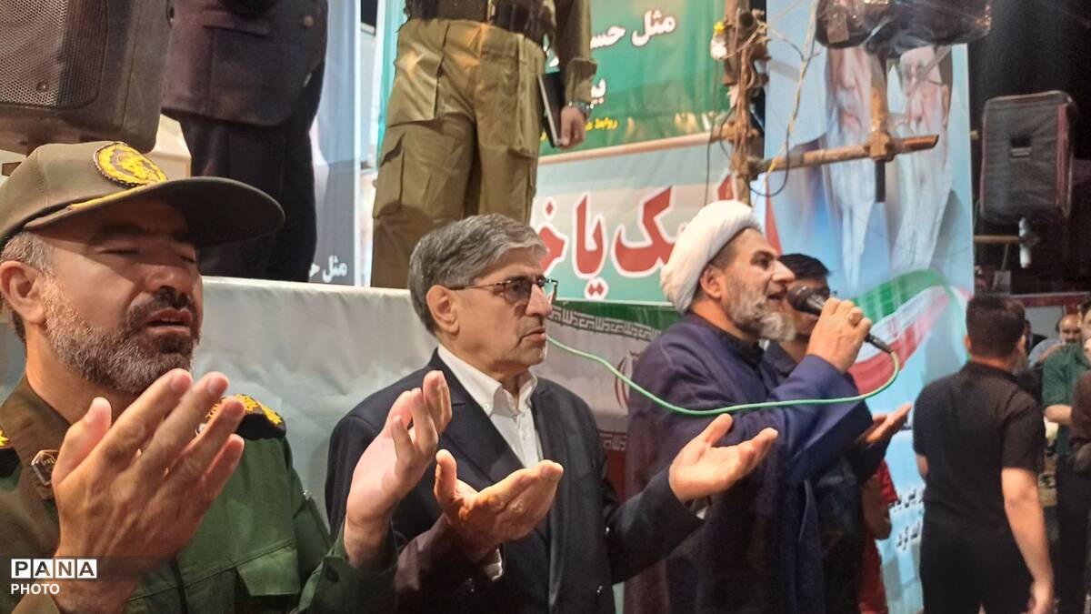 کوهدشت  یک صدا،اجتماع مردمی برای دفاع از وطن  وبیعت بارهبر جدید