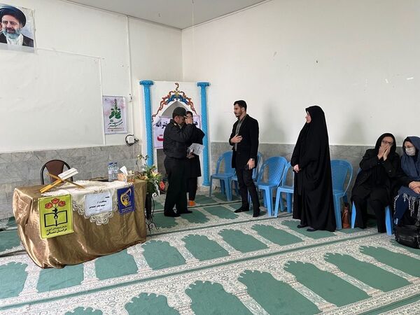 برگزاری جلسه پیشگیری از آسیب‌های اجتماعی در هنرستان بصیرت آشخانه