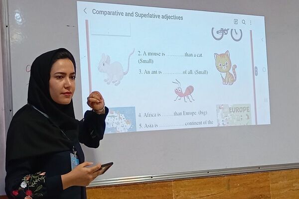 برگزاری جشنواره تدریس برتر در ناحیه 2 بهارستان