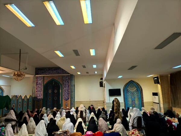 لحظات ناب اعتکاف دانش‌آموزی دختران در جاسک
