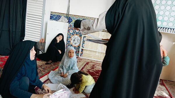 برپایی غرفه کودک در حاشیه نماز جمعه کاشمر