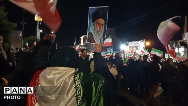باران، صحنه را تماشایی تر کرد 