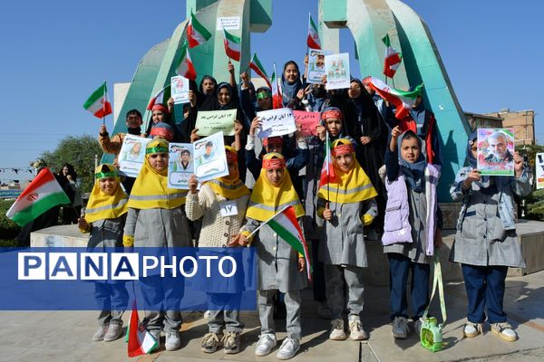 تجلی اقتدار مردم بهارستان در راهپیمایی ۱۳ آبان