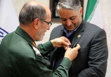 اداره کل نوسازی، توسعه و تجهیز مدارس آذربایجان شرقی نشان مدیریت جهادی دریافت کرد