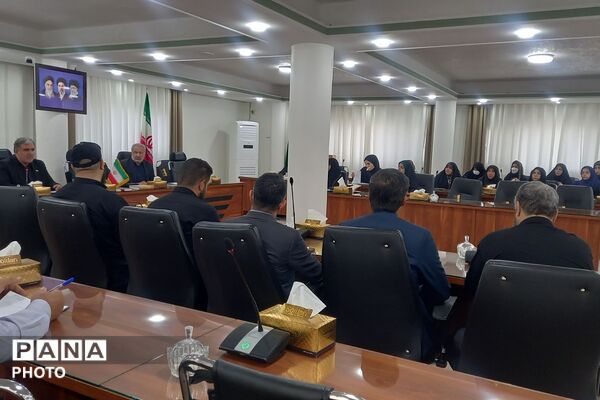 جلسه هم اندیشی با مدیران مدارس چهاردانگه