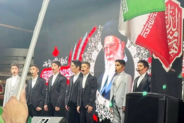 وقتی شهر برای معلمانش می‌ایستد ؛ آیین تجلیل از معلمان نمونه منطقه ۴
