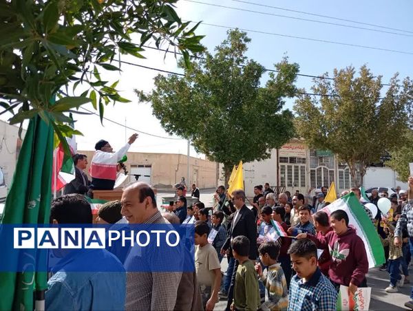 راهپیمایی 22 بهمن در لارستان 