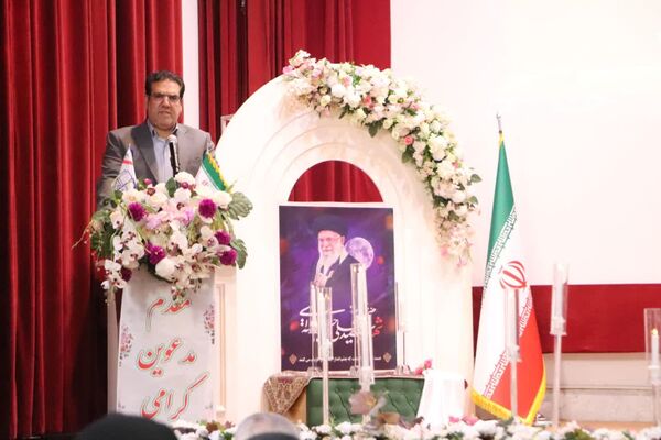 آیین سپاس معلم و تجلیل از معلمان نمونه ناحیه ۳ کرمانشاه