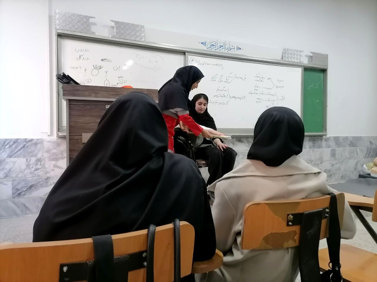 برگزاری دوره‌های مقدماتی هلال احمر در دانشگاه آزاد اسلامی شیروان