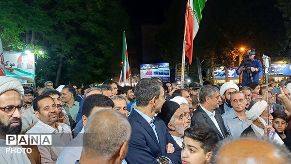 حضور پرشور فرهنگیان و دانش‌ آموزان در جشن بزرگ غدیر