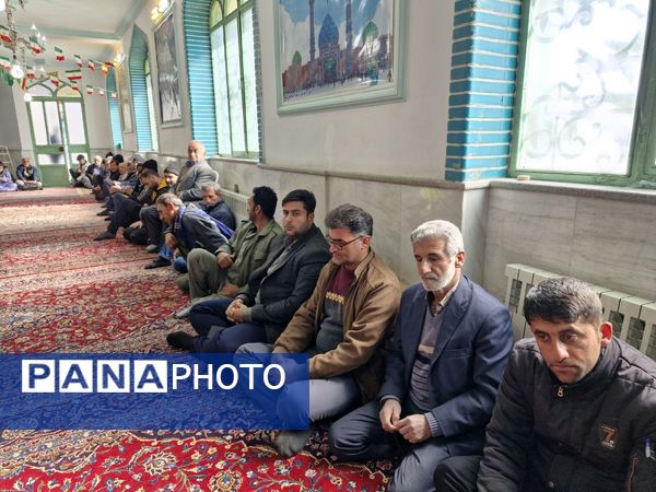 حماسه حضور گرم مردم بلده در سرمای زمستان 