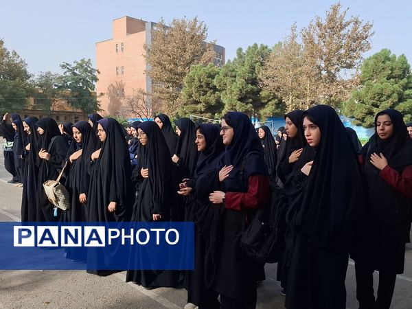 کلاس‌های پیش نیاز سال تحصیلی در مدرسه شاهد تقوا پیشگان 