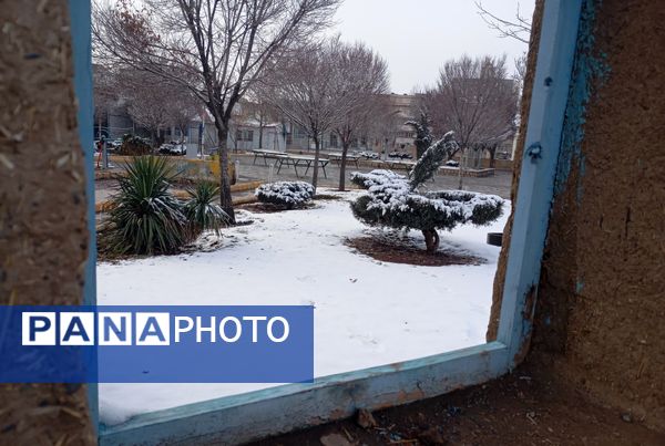 بارش دل‌انگیز برف‌ در اولین روزهای بهمن ماه