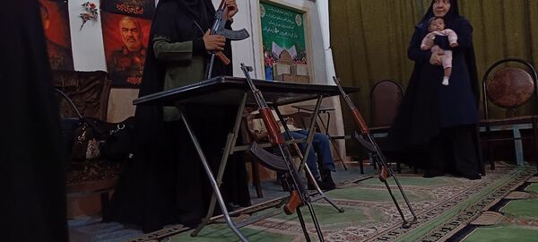  دوم آموزش نظامی بانوان «جانفدا» کیانمهر کرج