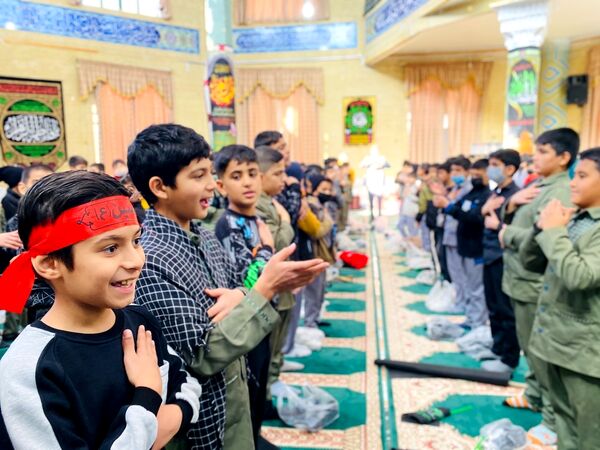 نوگلان حسینی باخرز در سوگ شهادت حضرت فاطمه(س) به عزاداری پرداختند
