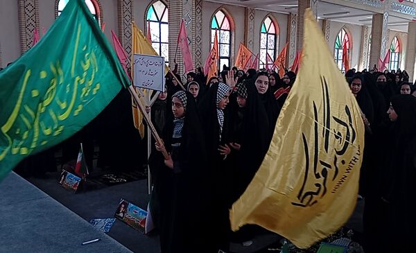 اجتماع بزرگ بسیجیان شهرستان بن 