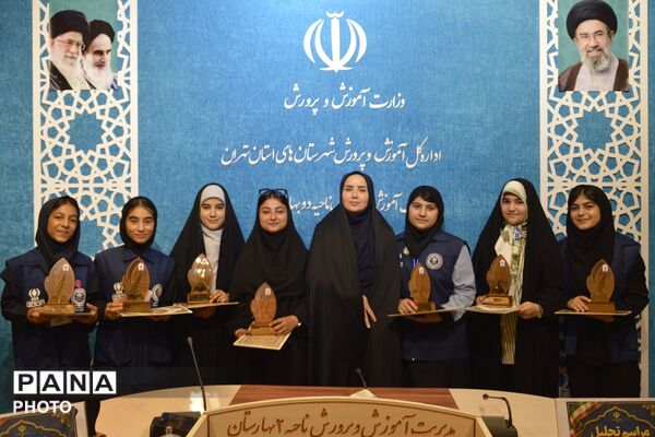 آیین تجلیل از نخبگان پرورشی در بهارستان‌دو