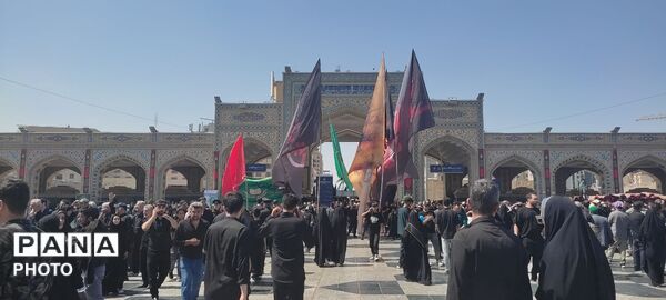 از کوچه تا حرم؛ هجومِ جمعیتِ عاشق در مسیرِ ردپای معصومین