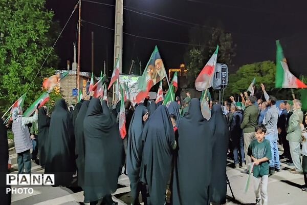از انتقام خون شهدا صرف نظر نخواهیم کرد