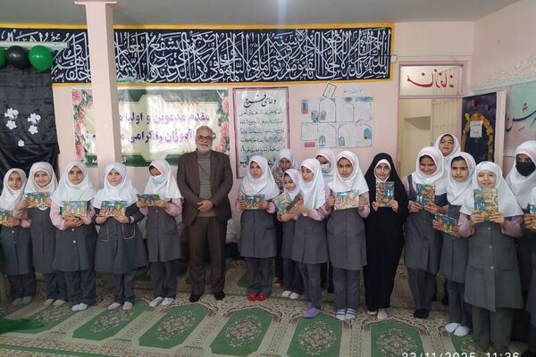 موج عشق به دخت پیامبر(ص) در مدارس فیروزکوه طنین‌انداز شد