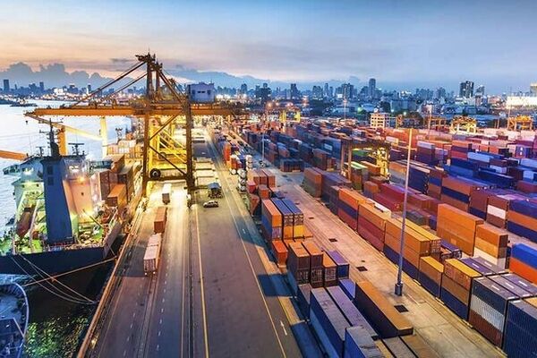 یک گمرک به گمرکات تخصصی واردات پارچه و تلفن همراه اضافه شد