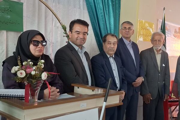 بزرگداشت روز عصای سفید در آموزشگاه شوریده شیرازی