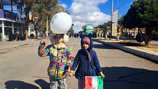 راهپیمایی و جشن یوم الله ۲۲ بهمن در شهرستان گناباد 