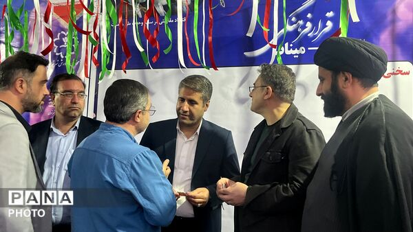 افتتاح غرفه‌هاى «قرار فرهنگی» مناطق ۱۹ گانه تهران