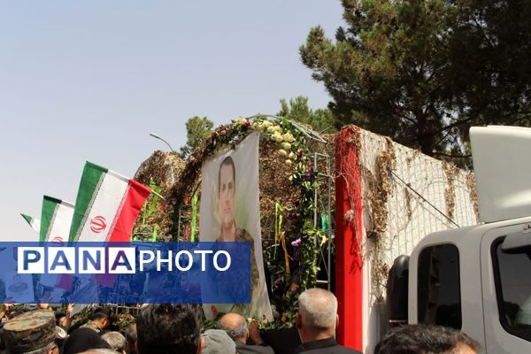 وداع باشکوه مردم دو استان با پیکر شهیدان اقتدار