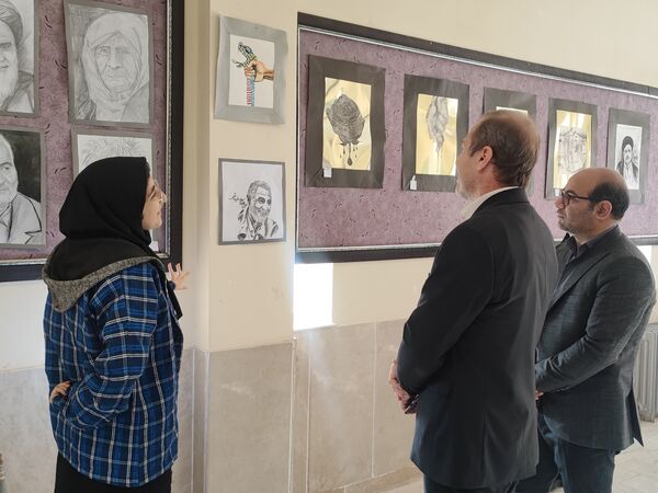 برپایی نمایشگاه گرافیک هنرآموزان هنرستان بصیرت