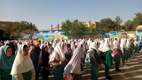 بوی علم و بوی دانش درهوای دبستان لطیفه