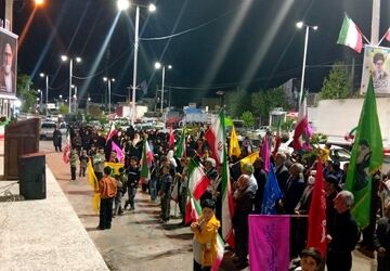 حضور چشمگیر دانش آموزان معمولان در اجتماعات شبانه 