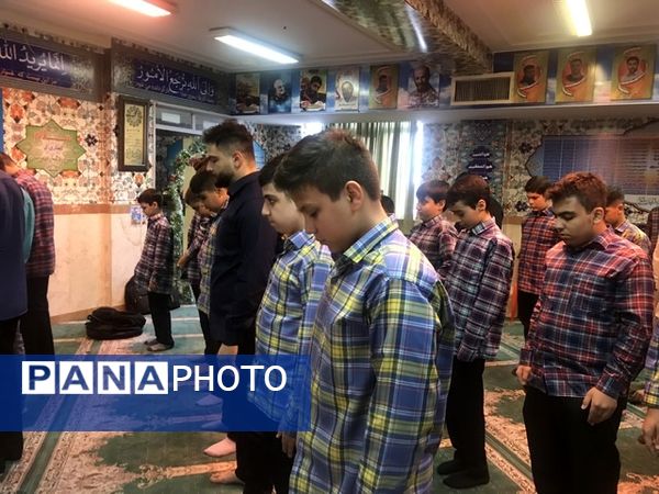 آغاز سال تحصیلی در مدرسه شهدای مدافع حرم با حضور مسئولان، جشن و کلاس توجیهی