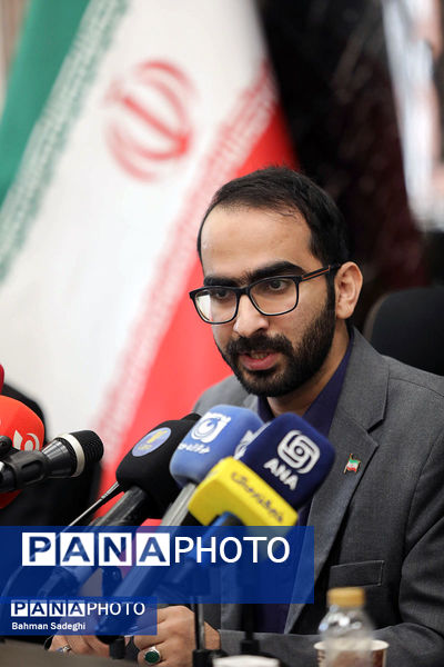 نشست خبری رئیس باشگاه دانش پژوهان جوان