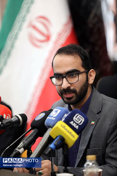 نشست خبری رئیس باشگاه دانش پژوهان جوان