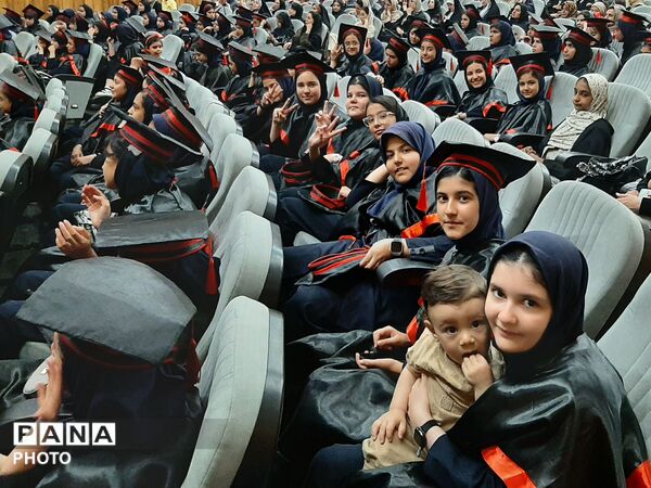 جشن فارغ‌التحصیلی مدرسه شهید جواهری۲ 