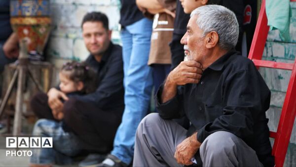 روایتی از غربت ساقی در میدان تعزیه‌ی فدافن