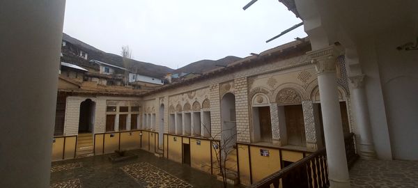 خانه نیما یوشیج در زادگاهش پذیرایی گردشگران نوروزی