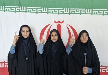 تا جان در بدن است پای کار ایرانیم