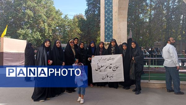 حضور دانش آموزان دبیرستان سردار شهید قاسم سلیمانی ناحیه ۴ کرج در نماز جمعه