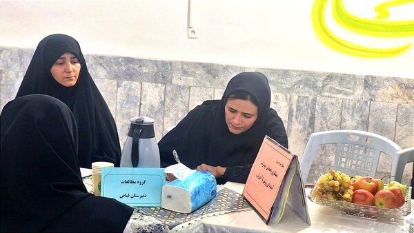 اولین جلسه شورای دبیران در دبیرستان فیاض